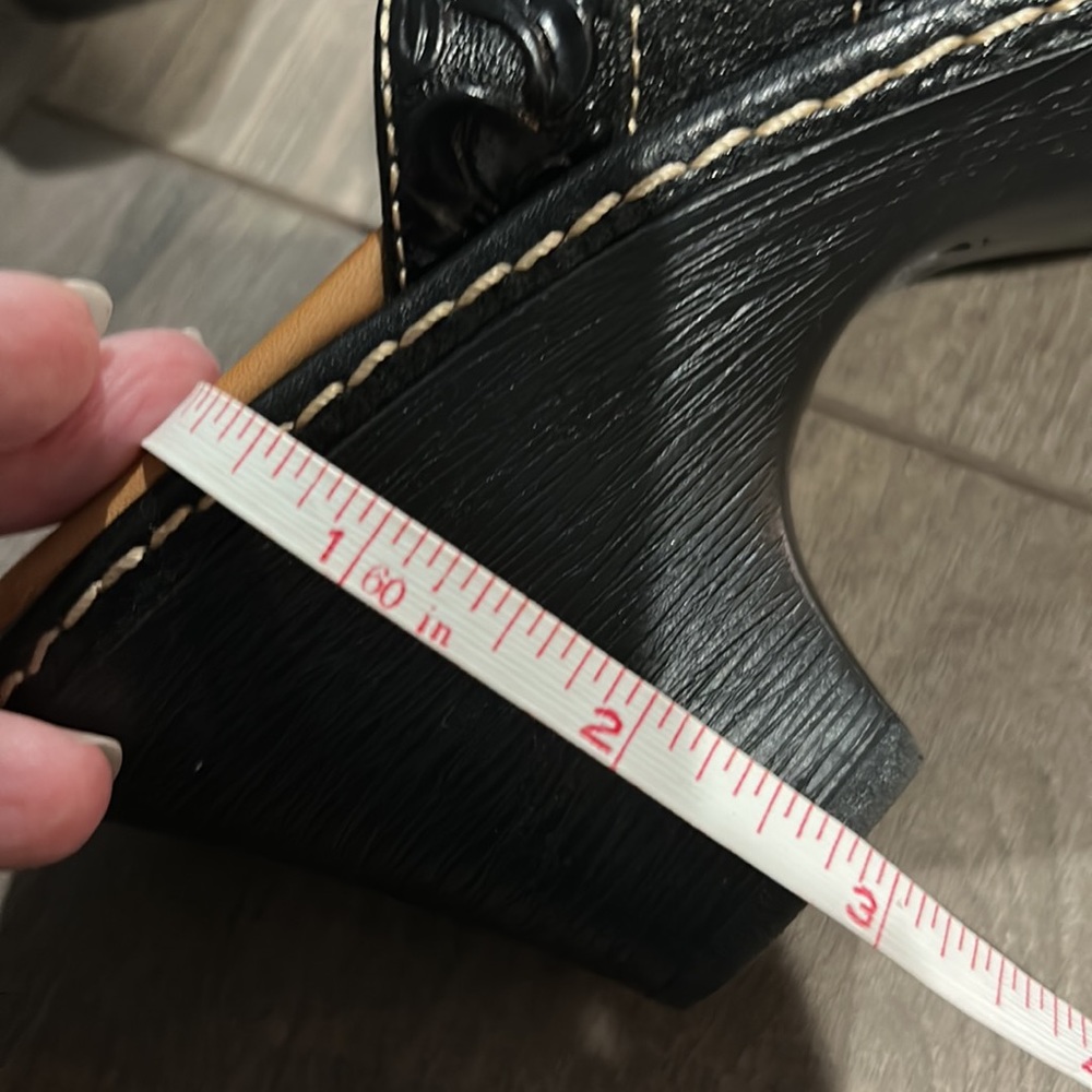 Söfft. beautiful black slip-ons. - Picture 7 of 7